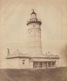 Figure 8 – Historical photograph of the first Macquarie Lighthouse (circa 1870)